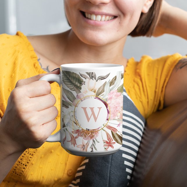 Rustic Feminin Blommigt Bouquet med Monogram Kaffemugg (Skapare uppladdad)