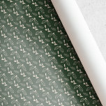 Rustic Forest Grönt Holly Berry Foliage jul Presentpapper<br><div class="desc">Anpassningsbar-designad inslagning av papper med jordgubbar från hand plockade och mönster på skog från mörk grönt färg.</div>