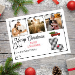 Rustic God jul Louisiana Photo Helgdag Helg Vykort<br><div class="desc">Rustik "God jul"-tillståndsutformning med ett övertäckt delstatsskiss med svarta och vita buffelkontroller mönster och en vintage utseglad lastbil som har helgdag. Redigerbar text lyder "God jul Y'all from Louisiana". Lägg bara till dina tre familjefotografier, din familj namn och året, så är du redo. Sammansatt design efter Helgdag Hearts-design (reserverade höger)....</div>