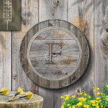 Rustic Grått Wood Tone Monogram Darttavla<br><div class="desc">Rustic Grått Wood Tone Monogram Dart Board är en underbar inomhusaktivitet för ditt spelrum. Anpassa med ditt namn och monogram.</div>
