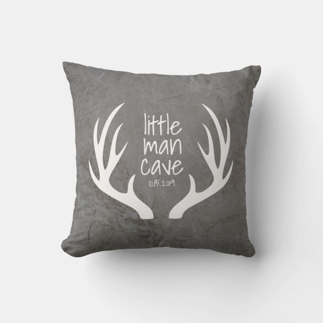 Rustic Gray och hjorthorn Little Man Cave Nursery Kudde (Framsida)