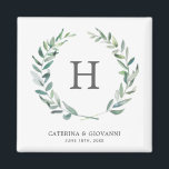 Rustic Greenery Monogram Wandeine Bröllop Magnet<br><div class="desc">Rustic och elegant bröllop föredrar magnet med ditt monogram inuti en grönt vattenfärgad grön andedräkt över en vit bakgrund. En modern botanisk design som är perfekt för en sommar bröllop. De här anpassningsbarnas monogrammagneter gör underbara bröllopsförmåner som dina gäster vill behålla.</div>