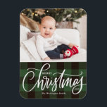 Rustic Grönt Play God jul Photo Magnet<br><div class="desc">God jul! Ta med dig en gnutta helgdag till ditt hem med Anpassadet Photo jul Magnet! Med den här magneten får du perfekt att visa omhuldade minnen. Du kan anpassa den med ditt favoritfoto, skapar det som ett unikt tillägg till din helgdag-dekoration. En idealisk gåva till familj och vänner -...</div>