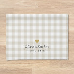 Rustic Guld Heart och Beige Buffalo Check Kökshandduk<br><div class="desc">Anpassningsbar-designad,  modern,  rustisk handduk i stil-köket med namn-utformning på beige buffalo check mönster.</div>