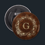 Rustic Guld Monogram Bröllop Flasköppnare<br><div class="desc">Den här elegant bröllop gynnar flaska-öppnare med ett personlig monogram som är inramat i ett okomplicerat guld blommigt-grafik på en rik träkornbakgrund. Perfekt för rustiskt eller vintage-temat bröllop, denna praktiska men ändå snyggt-keepé är idealisk för marskalkar, mutor eller gästtjänster. Kompakt och hållbar, det är en tankfull gåva som dina gäster...</div>