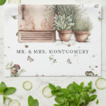 Rustic Hand Pawarnerat Land Kitchen Monogram Tea Kökshandduk<br><div class="desc">Det är idealiskt att fira tehanddukar för att skapa keepsakes eller fira speciella evenemang. Perfektens gåva till nygifta. Lägg till anpassningsbarnas ordalydelse i den här designen genom att använda rutorna "Redigera den här designmallen" på objektets höger eller klicka på den blå "Anpassa den" om du vill ordna texten, ändra typsnitt...</div>