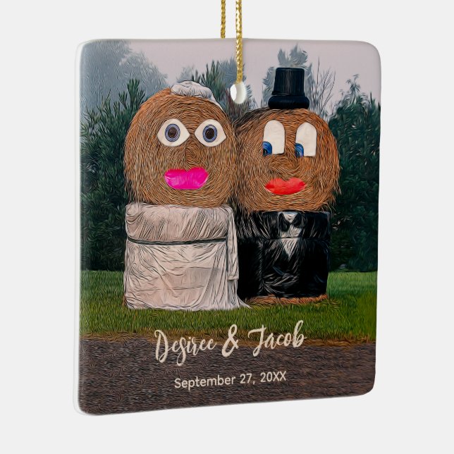 Rustic Hay Bale Funny Bride and Groom Julgransprydnad Keramik (Höger)