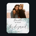 Rustic kommer du att bli min Grönt Bröllop Magnet<br><div class="desc">Den här elegantens eucalyptus-utformning gör att perfektens mutor frieri kort. Med en "trendpinne"-palett i grönt färg kommer detta kort att komplettera er speciella händelse. Allt du behöver göra är att lägga till ditt eget foto och namn och du har skapat din unika stationära dator.</div>