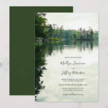 Rustic lakeside evergreens reflektion bröllop