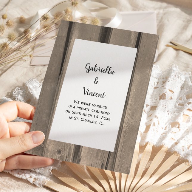 Rustic Land Barn Wood Giftermål-meddelande Meddelande (Announce you're hitched with the Rustic Barn Wood Marriage Announcement.)