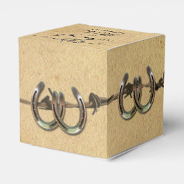 Rustic Land Horseshoes Wedding Favor Box Presentaskar