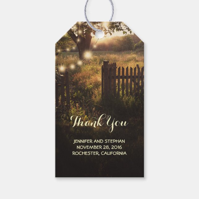 Rustic Land Träd och Ljus Presentetikett (Framsidan)