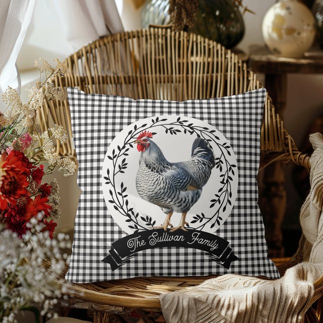 Rustic Land Tupp Chicken BW Gingham Checks Kudde (Rustic Country Rooster Chicken Black and White Gingham Checks Farm Family Name Throw Pillow)
