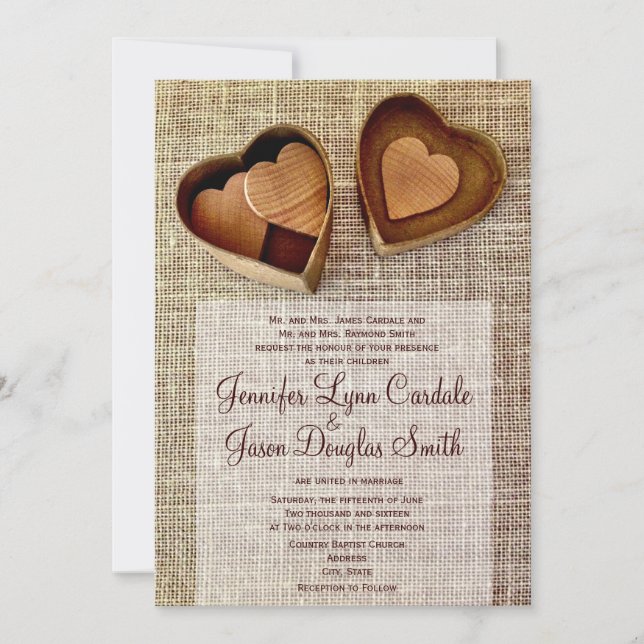 Rustic Land Wooden Hearts Burlap Bröllopsinbjudan Inbjudningar (Framsida)