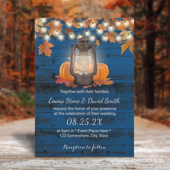 Rustic Lantern & Pumpkins Navy Blue Fall Wedding Inbjudningar (Skapare uppladdad)