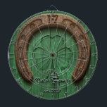 Rustic Lucky Horse Shoe Irish Family Anpassningsba Darttavla<br><div class="desc">Anpassa den med din familj namn och fastställa år eller datum i två färg-ton med svart och vitt.</div>