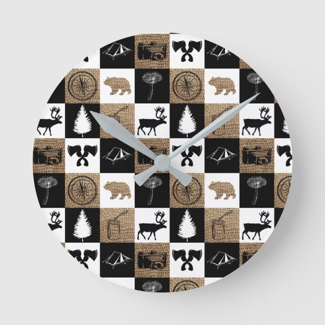 Rustic Lumberjack Camping Äventyr  Rund Klocka (Framsida)