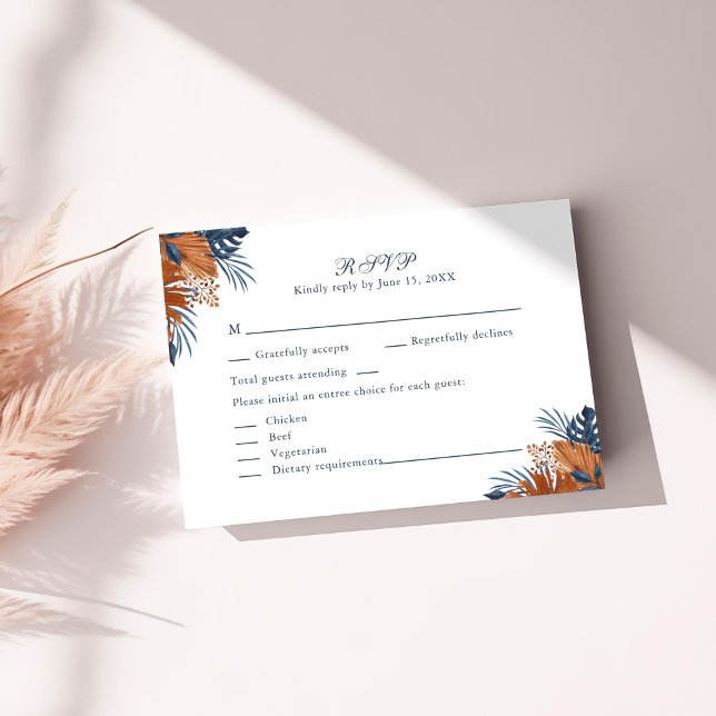 Rustic Midnight Blue Monstera OSA kort (Rustic Midnight Blue Monstera RSVP Card on a sunny white table.)
