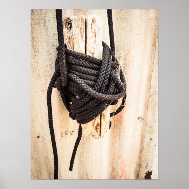 Rustic Nautical Rope Knot on Weasted Wood Poster (Framsidan)
