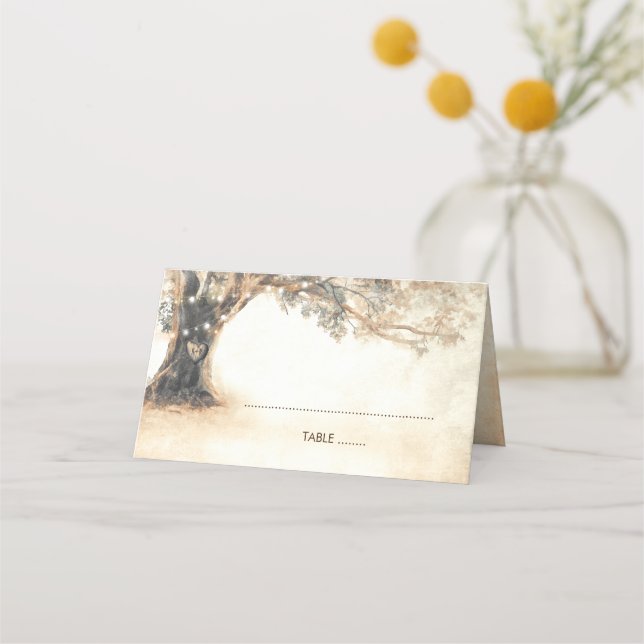 Rustic Oak Träd och Carved Heart Bröllop Placeringskort (Framsida)