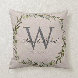 Rustic Olive Wandeans Monogram Bröllop Keepsak Kudde