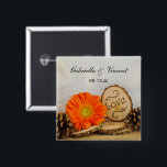 Rustic Orange Daisy Woodland Bröllop Knapp<br><div class="desc">Anpassa den charmerande Rustic Orange Daisy Woodland Bröllop Button för att skapa unikt party favors eller en keepsaké-gåva för den nyfödda bruden och brudgummen. Den här avslappnaden, som ändå består av en anpassningsbar utomhus med skogen eller bröllop med skog, har ett digitalt utökat naturfotografi av en blommar av blommor av...</div>