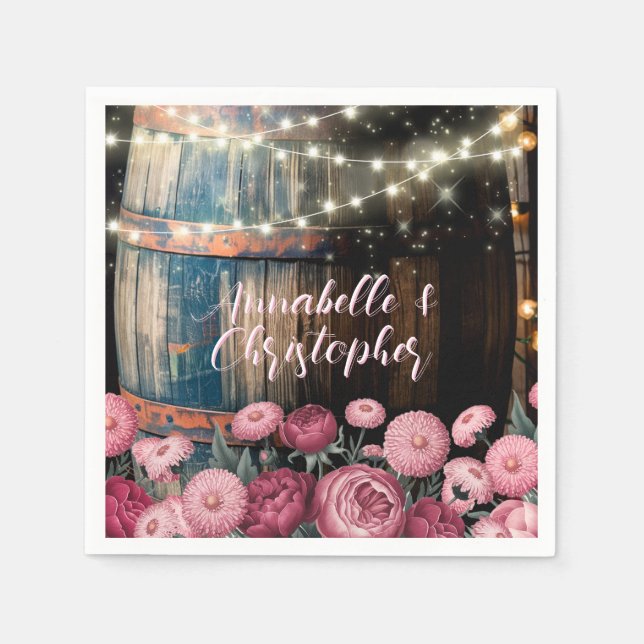 Rustic Outdoor Whimsical Whiskey Barrel Bröllop Pappersservett (Framsidan)