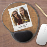 Rustic Photo Ram med Square Instagram och Wood Gel Musmatta<br><div class="desc">En vintage- och trendig-design med en bild gräns som du kan lägga till din favoritselfie eller porträtt från en vän. Använda ett fyrkantigt foto om du vill skapa en unik och personlig gåva eller behålla till hipstervalpen och göra ett trendig till keepy. Om du behöver justera bilder klickar du på...</div>