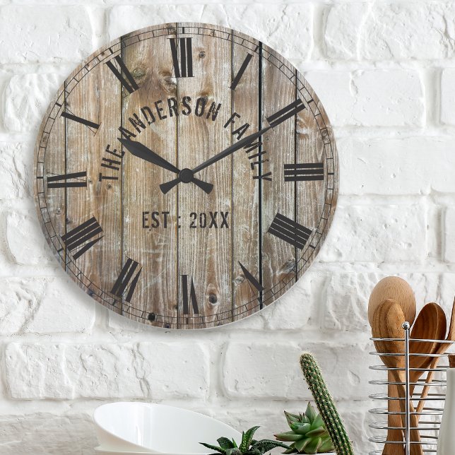 Rustic Planks Wood Anpassningsbar Family Namn Farm Stor Klocka (Skapare uppladdad)