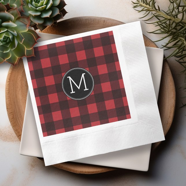 Rustic Red & Black Buffalo Play Mönster Monogram Pappersservett (Personalized cocktail and dinner napkins)