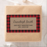 Rustic Red Black jul Buffalo Play Kraft Fraktsedel<br><div class="desc">Skeppsetikett med rosa,  vintage-stil-röda och svarta bufflar som pläterats/kontrollerats mönster med en kraft yta för din text. Perfekt för att frakta din julklapp helgdag presenter.</div>