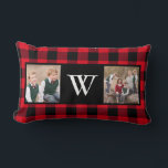 Rustic Red Buffalo Photo Collage Monogram Lumbarkudde<br><div class="desc">Skapa din egen speciella keepy med dina favoritfoton från familjen på den här orustiska stil-kudden med en bakgrund av rött och svart buffel plaid. Två fyrkantiga bilder ramas in av ett svart gräns och mittkvadraten är svart med ett vitt monogram som du först måste anpassa. Ersätt exempelmallens foton med dina...</div>