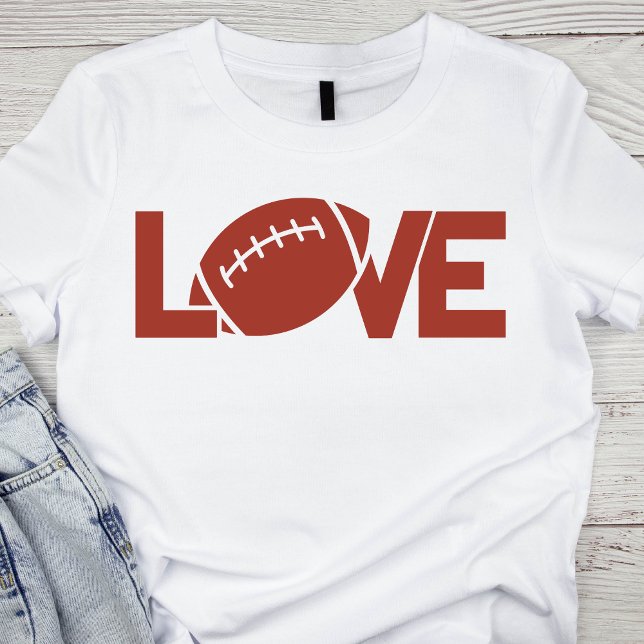 Rustic Red Football Kärlek Text Graphic T Shirt (Skapare uppladdad)