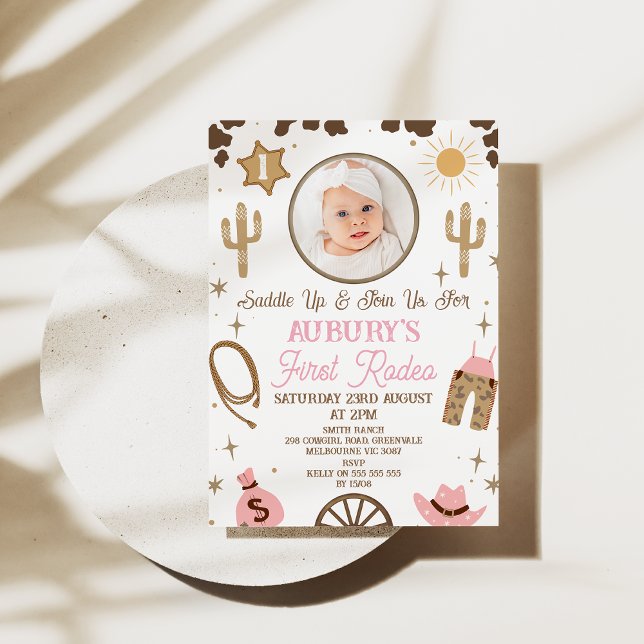 Rustic Rosa Brown Girls First Rodeo 1:a födelsedag Inbjudningar (Girls First Rodeo Birthday Invitations, Rustic Cowgirl 1st Birthday Invite, Wild West, Western )