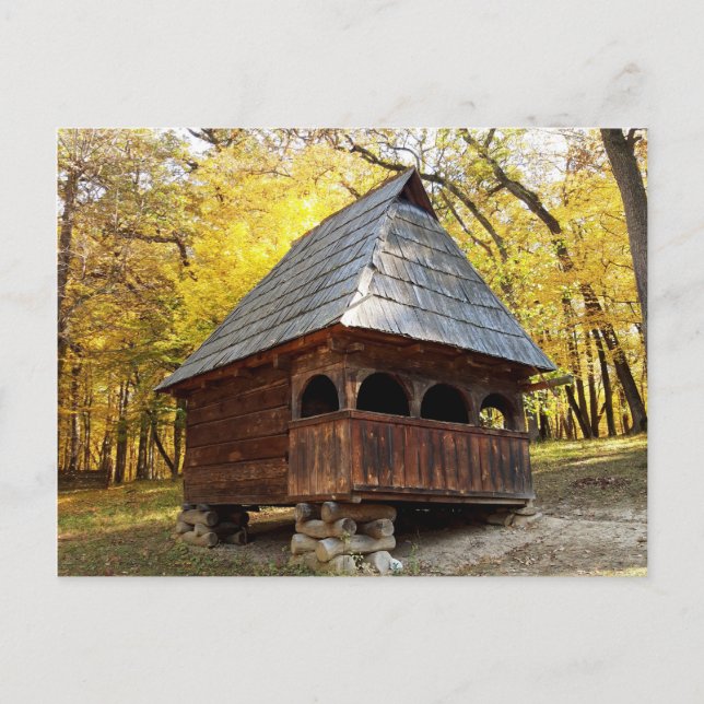 Rustic Rumänska Wood Cabin på hösten Vykort (Framsida)