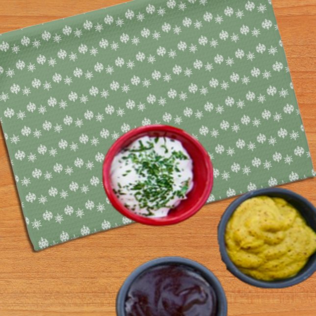 Rustic Sage Grönt och White Snöflingor Kökshandduk (Skapare uppladdad)