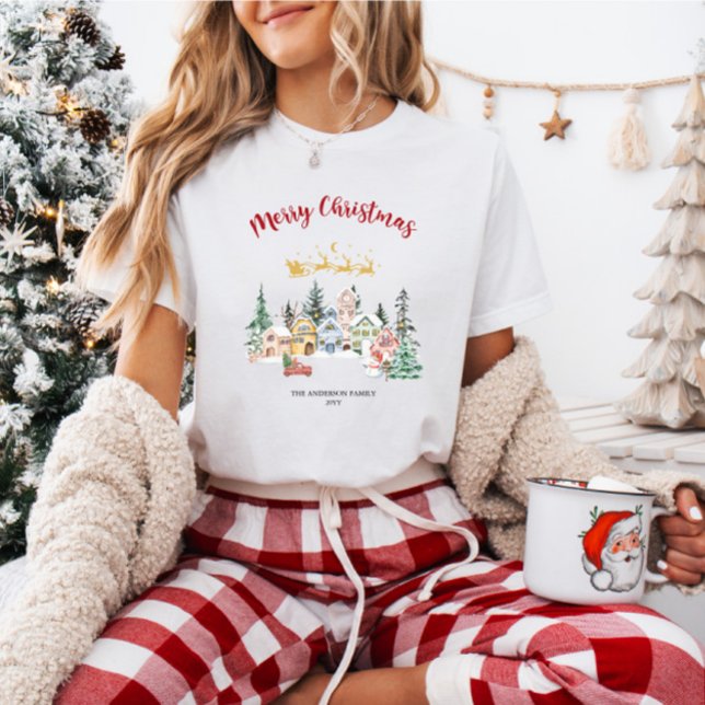Rustic Snowy House-Helgdag för julfamiljen T Shirt (Skapare uppladdad)