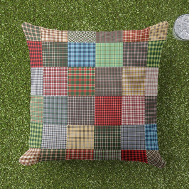 Rustic Tartan Patchwork Play Design Kudde (Gräs)