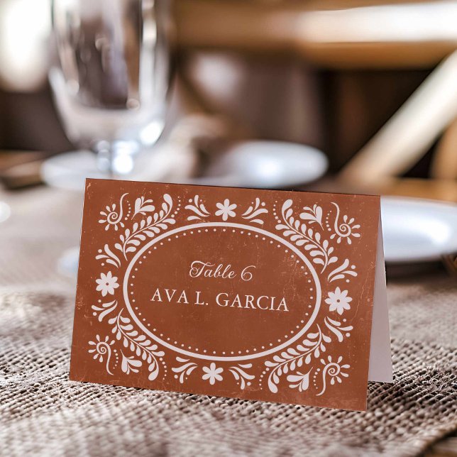 Rustic Terracotta Mexican Bröllop Bordsnummer (Rustic Mexican Papel Picado Place Card)