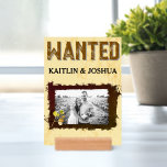 Rustic Westernare Bröllop 🤠 VILLE<br><div class="desc">Rustic Western Bröllop 🤠 VILLE Land Charm Bröllop — 💍 >>>> 🤠 Saddle med detta westerna korvar och cowboyträsolfotografi av stil! Vårt Westerna träblocksfoto i bröllop är dekorerat med en snyggt som du vill ha poster-stil där du kan lägga till ett eget foto, skapar dem en roligt och en unik...</div>