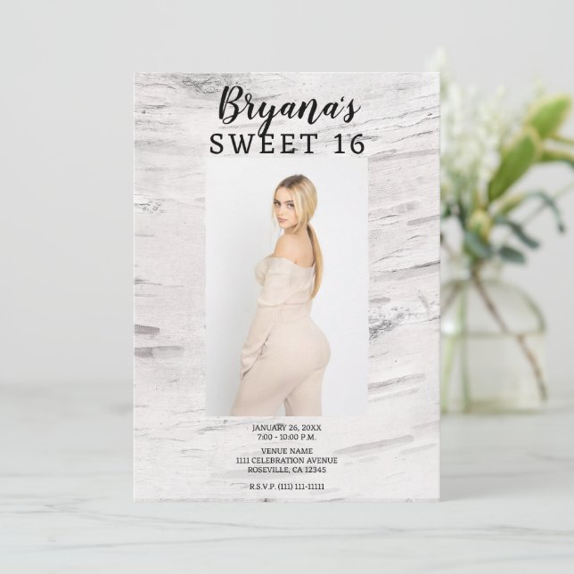 Rustic White Birch Trendig Photo Modern Sweet 16 Inbjudningar (Stående Fram)