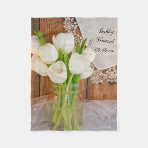 Rustic White Tulips Land Barn Bröllop Fleecefilt