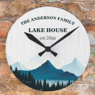Rustic White Wood Anpassningsbar Family Namn Sjö H Rund Klocka