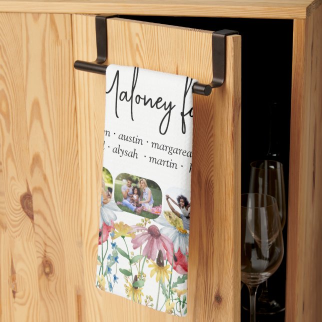 Rustic Wildblomma 5 Photo Family Namn First Namn Kökshandduk (Thirds Fold)