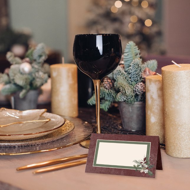 Rustic Winter Berries & Gräs Burgundy Bröllop Placeringskort (Rustic Winter Berries & Pine Burgundy Wedding Place Card)