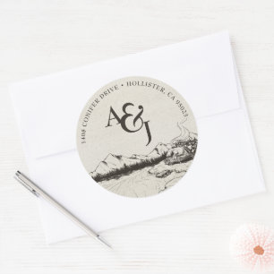 Rustic Winter Mountain Bröllop Monogram Runt Klistermärke