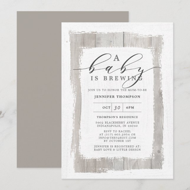 Rustic Wood A Baby brinner i babyskor Inbjudningar (Fram/baksida)