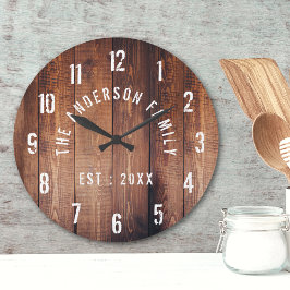 Rustic Wood Anpassningsbar Family Namn Farmhouse Rund Klocka