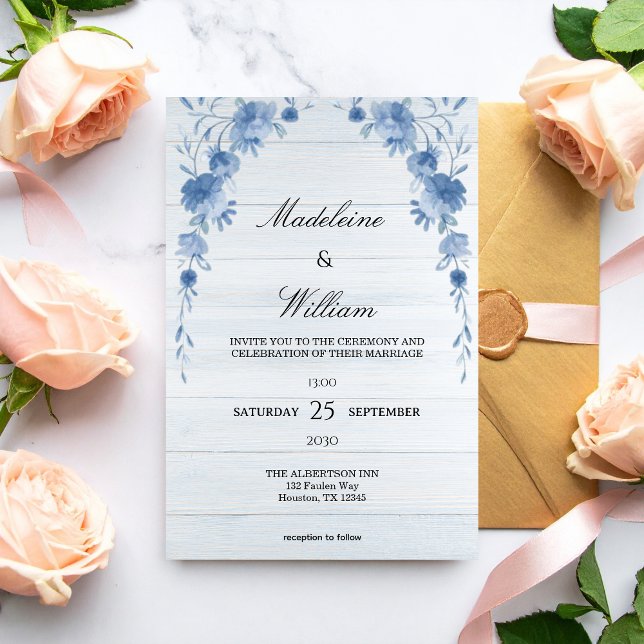 Rustic Wood  Blue Floral Elegant Wedding  Inbjudningar (Skapare uppladdad)