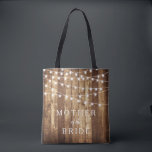 Rustic Wood & Fairy Ljus Anpassningsbar Brudens si Tygkasse<br><div class="desc">Rustic Wood & Fairy Ljus Anpassningsbar Brudens sida Tote Bag är det perfekt sättet att presentera era gåvor från brudens sida. Den här anpassningsbarna är i säcken med dammvirke och ljusreflexer med ett söt söt-skript. Varje medlem i brudens sida använder den här personligen arbetsyta med väskan på bröllopsdagen. Anpassa genom...</div>